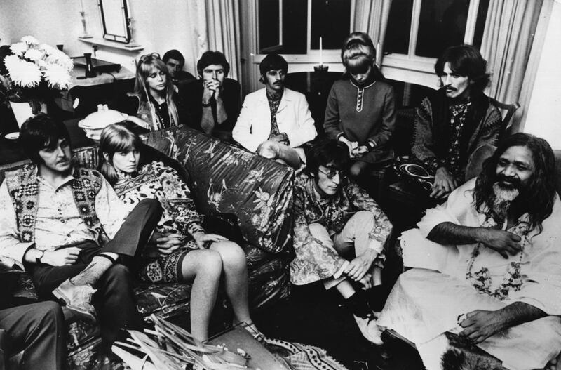 The Beatles and friends give an audience to the Maharishi Mahesh Yogi, 4th September 1967. From left to right; Paul McCartney, Jane Asher, Patti Harrison, Mike McCartney, Ringo Starr, his wife Maureen, John Lennon (1940 - 1980), George Harrison (1943 - 2001) and Maharishi Mahesh Yogi. (Photo by Keystone Features/Hulton Archive/Getty Images)