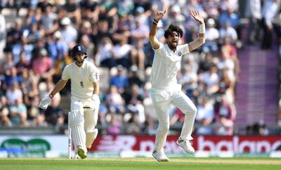 SOUTHAMPTON, ENGLAND - AUGUST 30:  Ishant Sharma of India successfully appeals for the wicket of England captain Joe Root during the Specsavers 4th Test match between England and India at The Ageas Bowl on August 30, 2018 in Southampton, England.  (Photo by Gareth Copley/Getty Images)