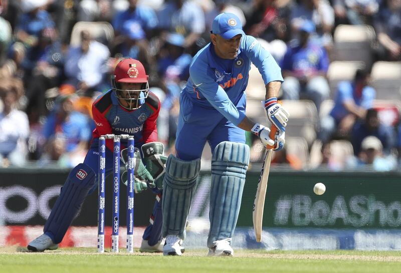 MS Dhoni (5/10): He struggled with the bat, scoring just 28, but he deserves some credit for holding one end up. There is a good chance India will have collapsed if not for Dhoni showing a little strategic patience. Aijaz Rahi / AP Photo