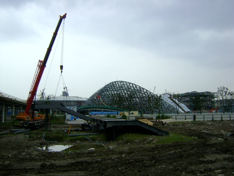 The UAE pavilion when it was under construction at the Expo 2010 Shanghai site, in September 2009.