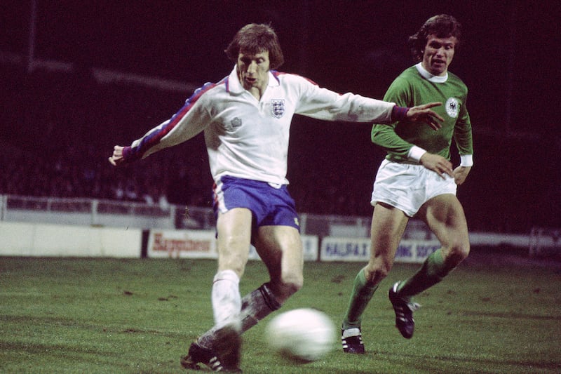 Football - 1975 Friendly - England v West Germany - Wembley Stadium - London - 12/3/75 
Colin Bell - England in action 
Mandatory Credit: Action Images / Sporting Pictures / Frank Baron 
CONTRACT CLIENTS PLEASE NOTE: ADDITIONAL FEES MAY APPLY - PLEASE CONTACT YOUR ACCOUNT MANAGER