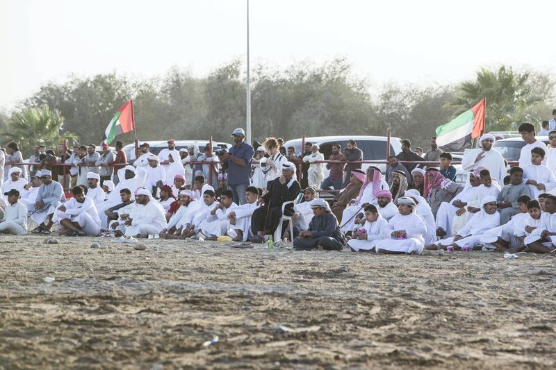 FUJAIRAH, UNITED ARAB EMIRATES- People from children to adults watching bull fighting in Fujairah corniche.  Leslie Pableo for The National