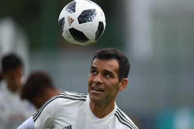 Mexico's midfielder Rafael Marquez attends a training session at the Novogorsk training center, outside Moscow, on June 24, 2018, during the Russia 2018 World Cup football tournament. / AFP / YURI CORTEZ
