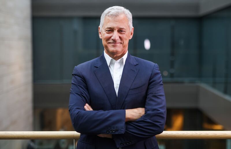 Bill Winters, chief executive of Standard Chartered, says the key to achieving net zero emissions is 'ongoing accountability'. Bloomberg