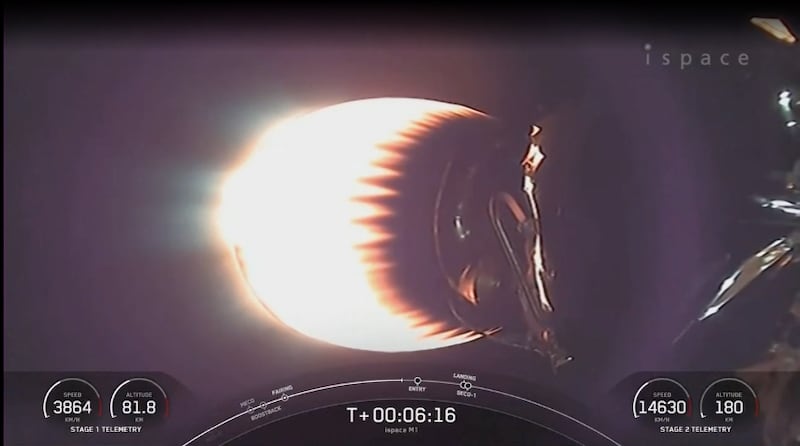 A SpaceX engine takes the lander to a lunar transfer orbit after launch. Photo: SpaceX