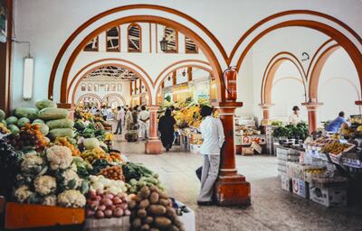 The Sharjah vegetable souk in the mid-1980s. Carole Harris