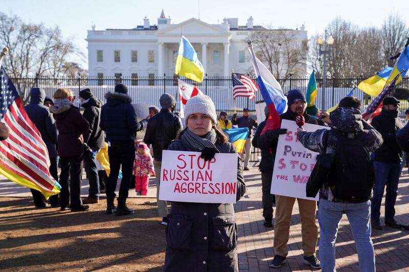 Supporters of Ukraine protest against Russia outside the White House in Washington. Reuters