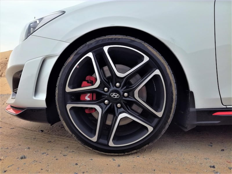 The N upgrade brings a set of 19-inch alloys shod with chunky 235/35 R19 rubber.