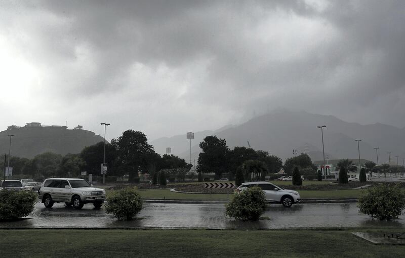 SHARJAH, UNITED ARAB EMIRATES , Dec 17 – 2019 :- Traffic during the rain in Khor Fakkan city in Sharjah. ( Pawan Singh / The National )  For News/Standalone/Online/Instagram