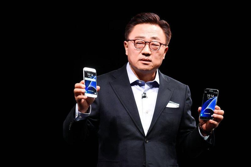 President of Mobile Communications Business of Samsung DJ Koh with the S7 and S7 edge. The S7 is now water and dust proof to IP68 level. The screen resolution of  1,440 x 2,560 is the same as the S6. AP Photo / Manu Fernadez