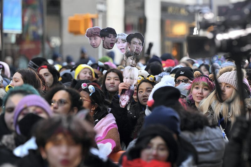 NEW YORK, NEW YORK - FEBRUARY 21: Guests attend as the K-pop boy band BTS visits the "Today" Show at Rockefeller Plaza on February 21, 2020 in New York City.   Dia Dipasupil/Getty Images/AFP