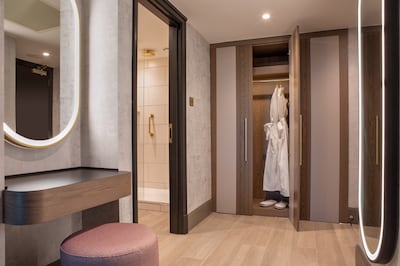 Fluffy robes, illuminated vanity tables and marble-clad bathrooms await in Hilton Glasgow's upgraded rooms and suites.