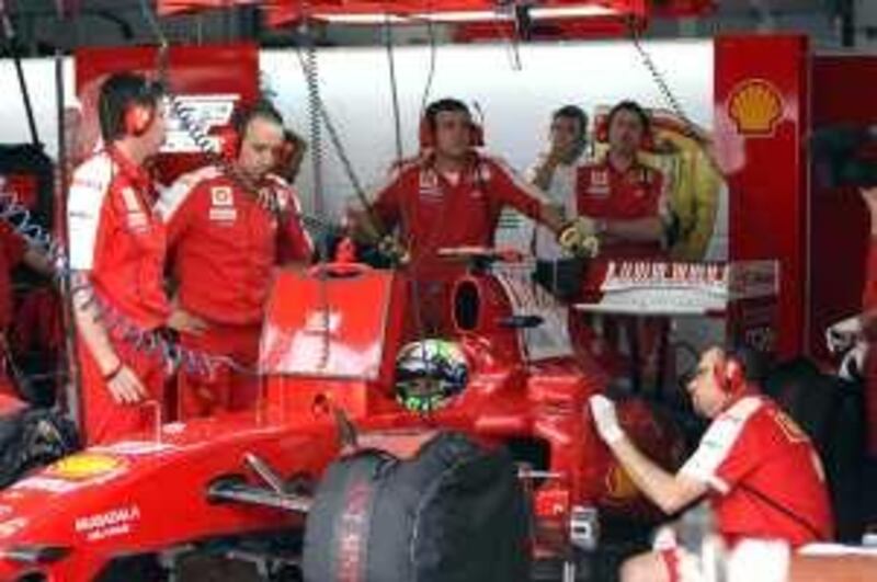 BAHRAIN .25th April. 2009 .BAHRAIN GRAND PRIX. Ferrari team at work in the pits with driver Felipe Massa at  the Bahrain Grand Prix. Stephen Lock  /  The National. POSS OASIS   *** Local Caption ***  SL-pits-004.jpg