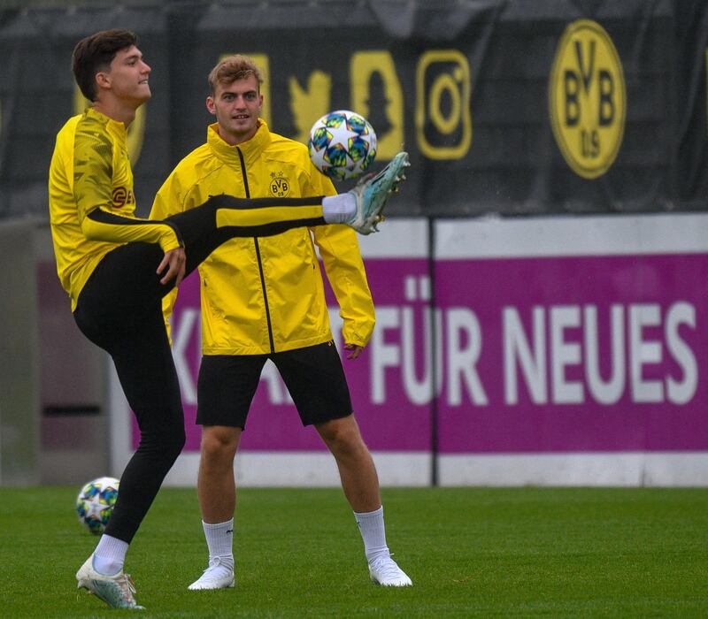 Dortmund's players take part in a training session on the eve of the UEFA Champions League Group F football match between Borussia Dortmund and Barcelona in Dortmund, western Germany, on September 16, 2019. / AFP / SASCHA SCHUERMANN
