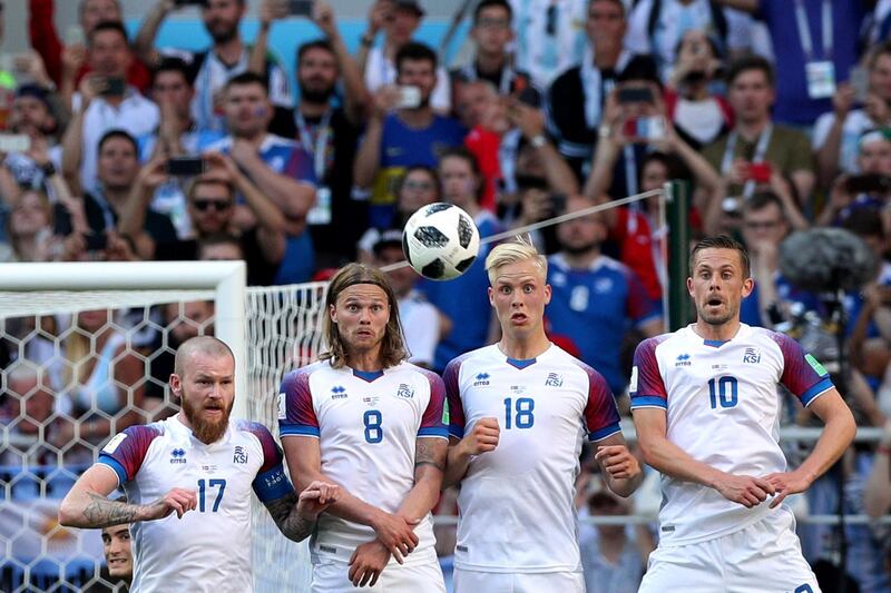 Soccer Football - World Cup - Group D - Argentina vs Iceland - Spartak Stadium, Moscow, Russia - June 16, 2018   Iceland's Aron Gunnarsson, Birkir Bjarnason, Hordur Bjorgvin Magnusson and Gylfi Sigurdsson attempt to block a free kick   REUTERS/Albert Gea