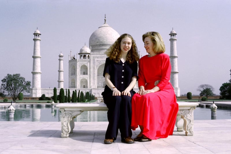 US First Lady Hillary Clinton (R) and her daughter Chelsea  visit the world's greatest monument to love, the Taj Mahal, on March 30, 1995 during a break in the first lady's hectic 12-day tour of South Asia. Hillary and Chelsea Clinton spent 90 minutes at the white marble mausoleum built by Emperor Shah Jahan as a mark of undying love for his wife Mumtaz.   AFP PHOTO DOUGLAS E. CURRAN (Photo by DOUGLAS E. CURRAN / AFP)