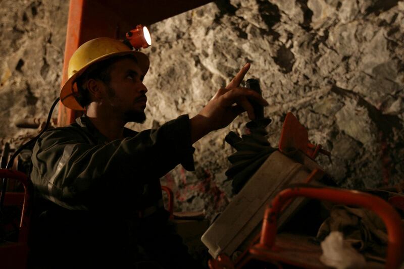 A miner works in the Al Amar gold mine, 200km (124 miles) southwest of Riyadh, May 28, 2008. The Al Amar mine, an underground deposit in Saudi Arabia, mainly contains gold and zinc.    REUTERS\Fahad Shadeed   (SAUDI ARABIA)