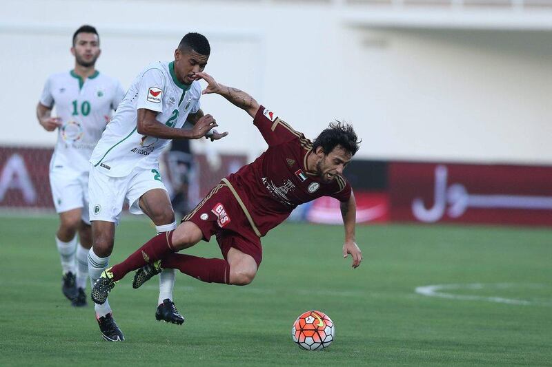 Jorge Valdivia's Al Wahda debut was marred by a "joke" gesture he made which has resulted in a two game ban. Mostafa Reda / Al Ittihad