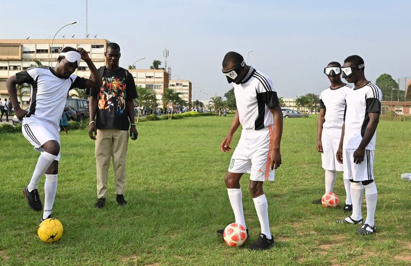 There are three player classifications, with only players who are totally or almost totally blind (B1) allowed to compete in blind football events.