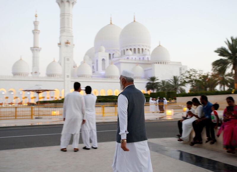 Abu Dhabi, United Arab Emirates, May 26, 2017: Moon sighting at the Grand Mosque and pre-ramadan preperation on Friday, May. 26, 2017, at Sheikh Zayed Grand Mosque in Abu Dhabi. Chris Whiteoak for The National *** Local Caption ***  CW_2605_PreRamadan_29.JPG