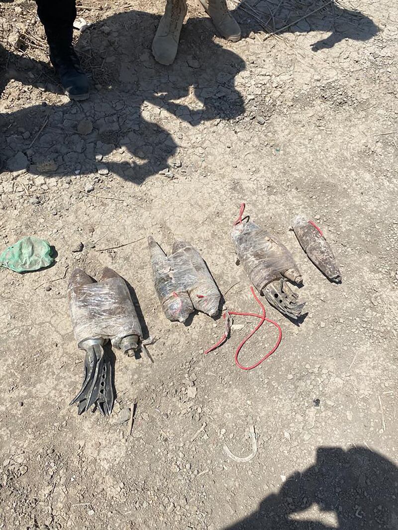 Security forces in the Baghdad Operations Command managed to seize and dismantle four explosive devices that were intended to target citizens in the Hor Al-Basha area, north of Baghdad.