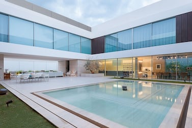 Atrio Villa Jumeirah 3, Dubai. Courtesy Luxhabitat Sotheby's International Realty
