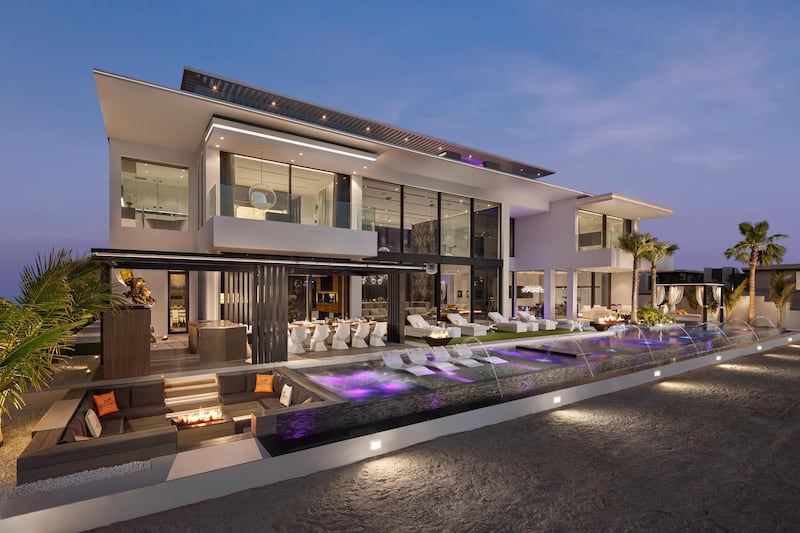 The villa's inviting infinity pool. Courtesy Luxhabitat Sotheby's International Realty
