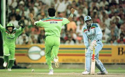 UNITED KINGDOM - MARCH 25:  Cricket World cup final 1992 England v Pakistan CHRIS LEWIS IS BOWLED 1ST BALL BY WASIM AKRAM  (Photo by David Munden/Popperfoto/Getty Images)