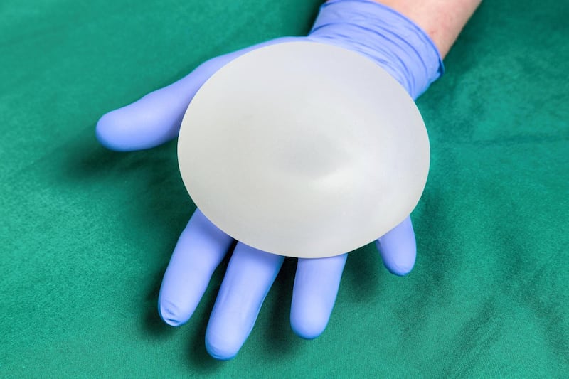 F2MNX8 Silicone breast implants, to increase a woman's breast,