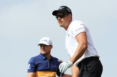 ABU DHABI, UNITED ARAB EMIRATES - JANUARY 21:  Henrik Stenson of Sweden and Tyrrell Hatton of England look on from the second tee during the final round of the Abu Dhabi HSBC Golf Championship at Abu Dhabi Golf Club on January 21, 2018 in Abu Dhabi, United Arab Emirates.  (Photo by Andrew Redington/Getty Images)
