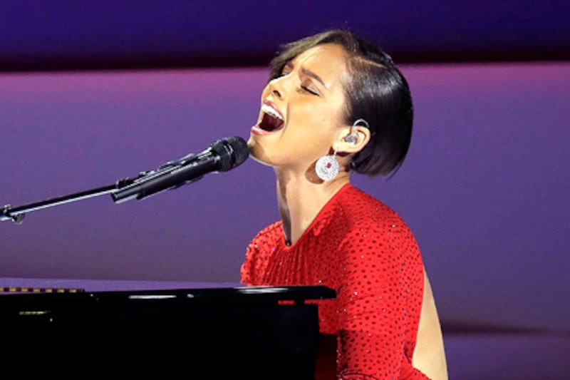 FILE - This Jan. 21, 2013 file photo shows Alicia Keys performing during Inaugural Ball in the Washington Convention Center at the 57th Presidential Inauguration in Washington. Fresh off her national anthem performance at the Super Bowl, Keys set to be the halftime entertainment  for the NBA All-Star game on Feb. 17 in Houston.  (AP Photo/Paul Sancya)