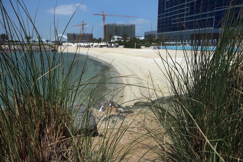 ABU DHABI, UNITED ARAB EMIRATES - - -  March 13, 2013 ---  Beaches around Abu Dhabi for WEEKEND feature story.  Beach at the Fairmont Bab al Bahr.   ( DELORES JOHNSON / The National )