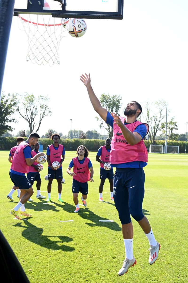 Ruben Loftus-Cheek of Chelsea plays a spot of basketball.