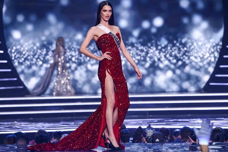 Miss Hungary, Jazmin Viktoria.