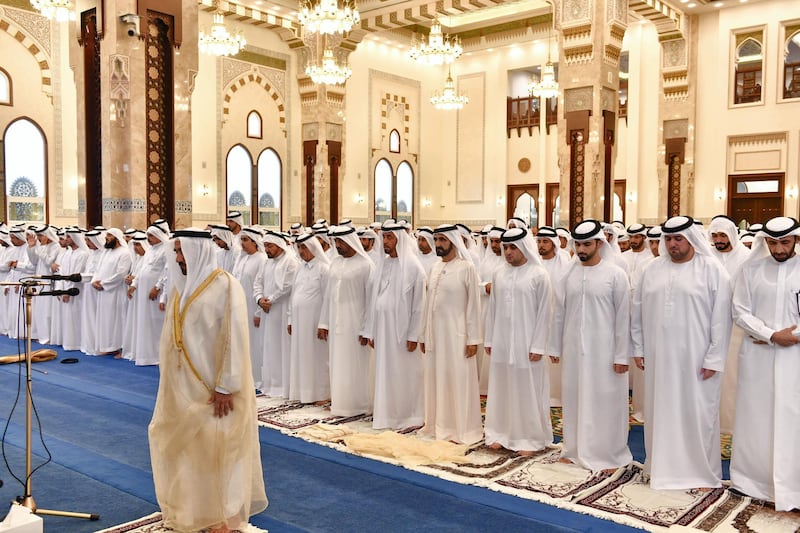 DUBAI, 15th June, 2018 (WAM) -- His Highness Sheikh Mohammed bin Rashid Al Maktoum, the Vice President, Prime Minister and Ruler of Dubai, this morning performed the Eid al-Fitr prayer at Zabeel Mosque.

Performing the prayer alongside His Highness Sheikh Mohammed were H.H. Sheikh Hamdan bin Mohammed bin Rashid Al Maktoum, Crown Prince of Dubai, H.H. Sheikh Hamdan bin Rashid Al Maktoum, Deputy Ruler of Dubai and UAE Minister of Finance, H.H. Sheikh Ahmed bin Saeed Al Maktoum, Chairman of Dubai Civil Aviation Authority and Chief Executive of Emirates Group H.H. Sheikh Ahmed bin Mohammed bin Rashid Al Maktoum, Chairman of Mohammed bin Rashid Al Maktoum Knowledge Foundation, a number of Sheikhs, officials and a group of worshipers. Wam