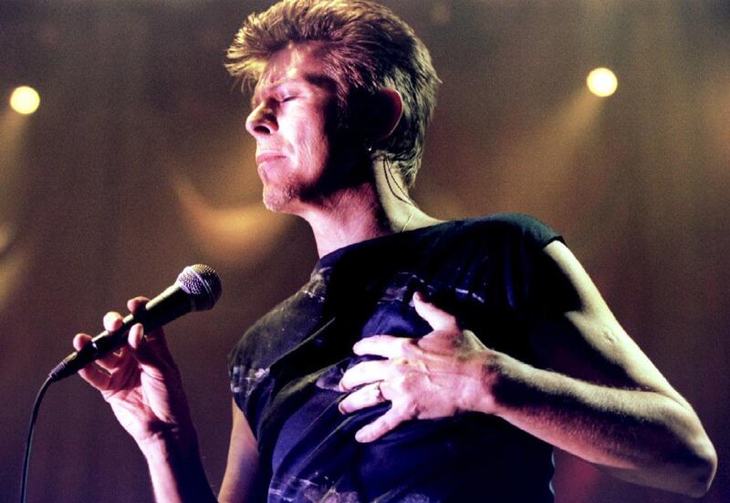 British Pop Star David Bowie performs on stage during his concert in Vienna February 4, 1996. Leonhard Foeger / Reuters