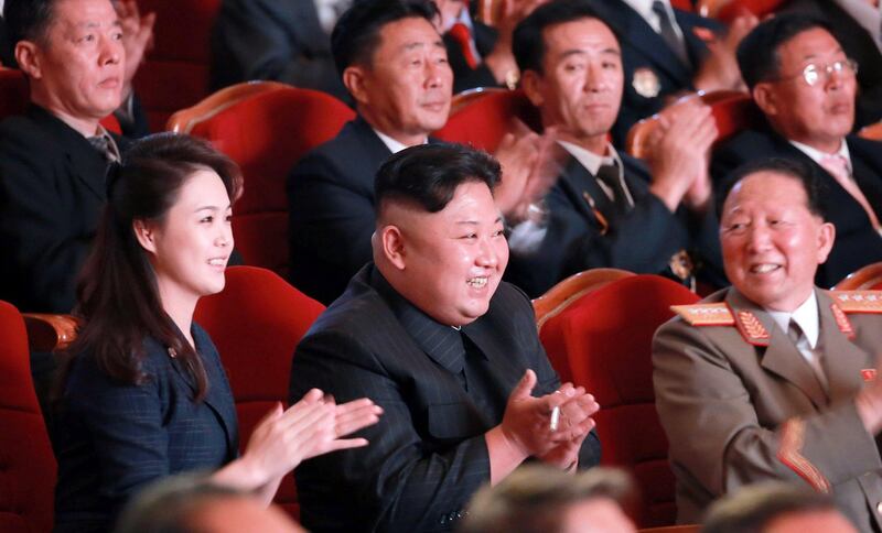 epa06195582 North Korean leader Kim Jong-un (C) attends an event in Pyongyang to celebrate the latest nuclear test, Pyongyang, North Korea, 03 September 2017 (Issued 10 September 2017).  EPA/YONHAP SOUTH KOREA OUT HANDOUT EDITORIAL USE ONLY/NO SALES