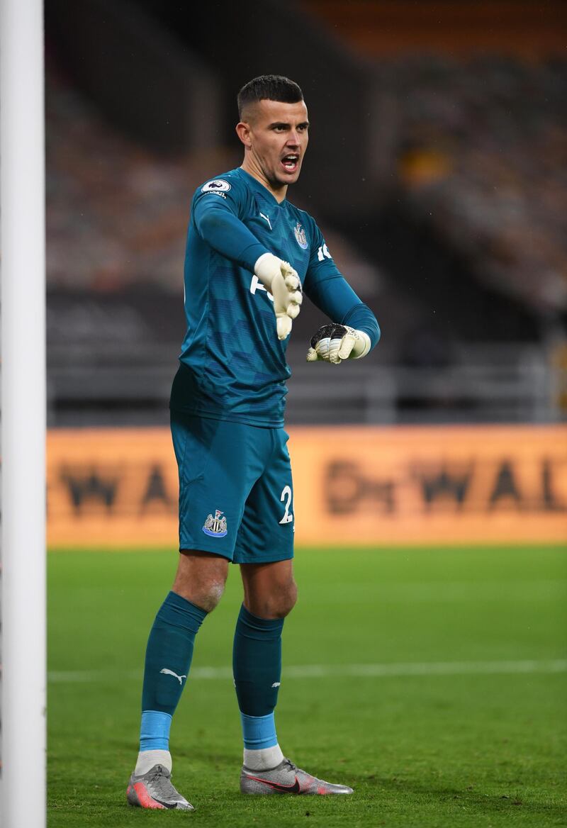 Karl Darlow of Newcastle United gives his team instructions. Getty
