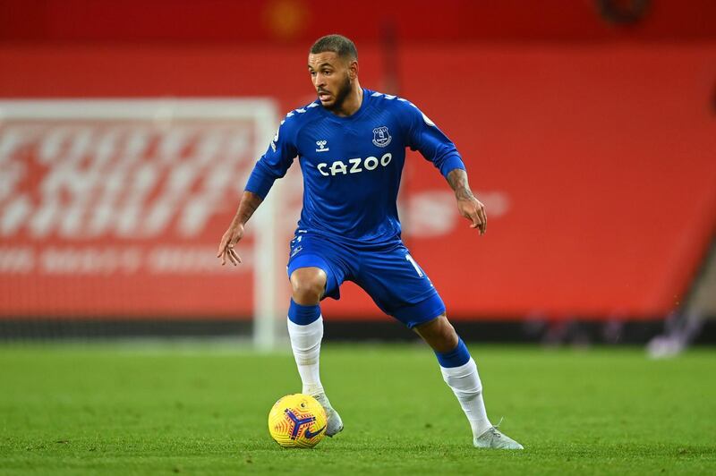 MANCHESTER, ENGLAND - FEBRUARY 06: Joshua King of Everton runs with the ball during the Premier League match between Manchester United and Everton at Old Trafford on February 06, 2021 in Manchester, England. Sporting stadiums around the UK remain under strict restrictions due to the Coronavirus Pandemic as Government social distancing laws prohibit fans inside venues resulting in games being played behind closed doors. (Photo by Michael Regan/Getty Images)