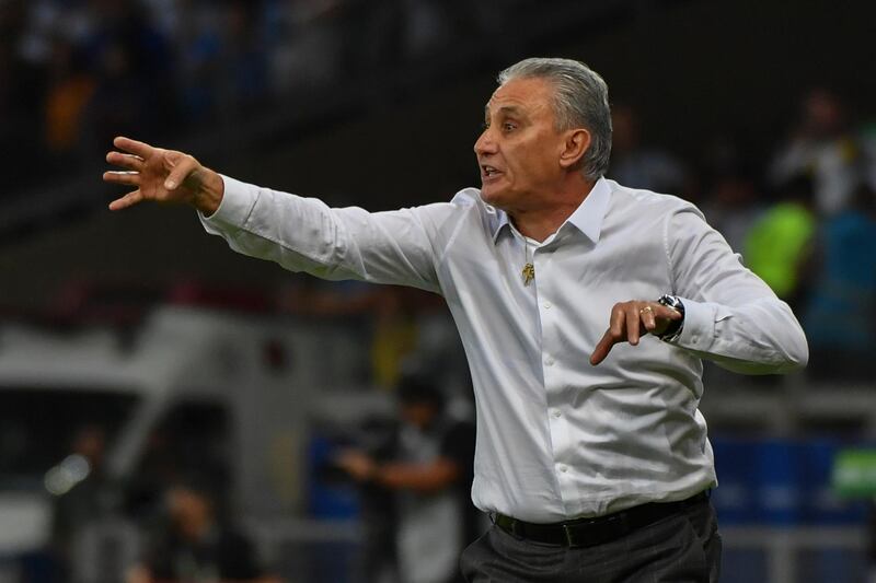 Brazil's coach Tite gives instructions during the Copa America football tournament semi-final match against Argentina at the Mineirao Stadium in Belo Horizonte, Brazil, on July 2, 2019. / AFP / Nelson ALMEIDA
