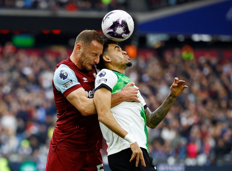 Pretty much everything came down Liverpool's left and he was given a tough afternoon by Diaz, in particular. Made exceptional clearance on the cover late on as he denied Nunez an easy finish. Reuters