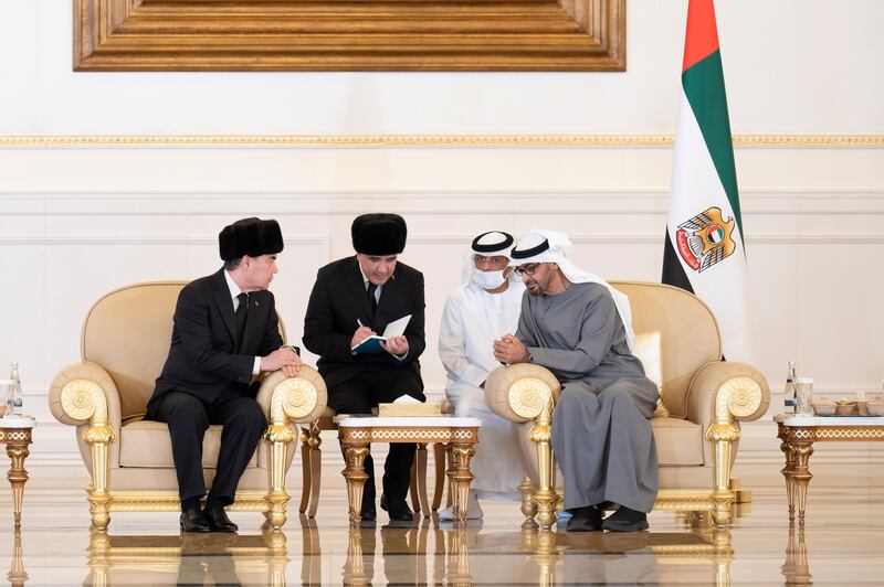 Gurbanguly Berdymukhamedov, President of Turkmenistan, offers condolences to Sheikh Mohamed. Mohamed Al Hammadi / Ministry of Presidential Affairs