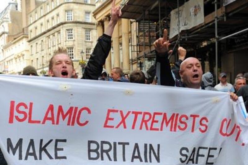 Protestors from the English Defence League take part in a demonstration against Islamic extremism in Birmingham, central England, on September 5, 2009. AFP PHOTO/PAUL ELLIS