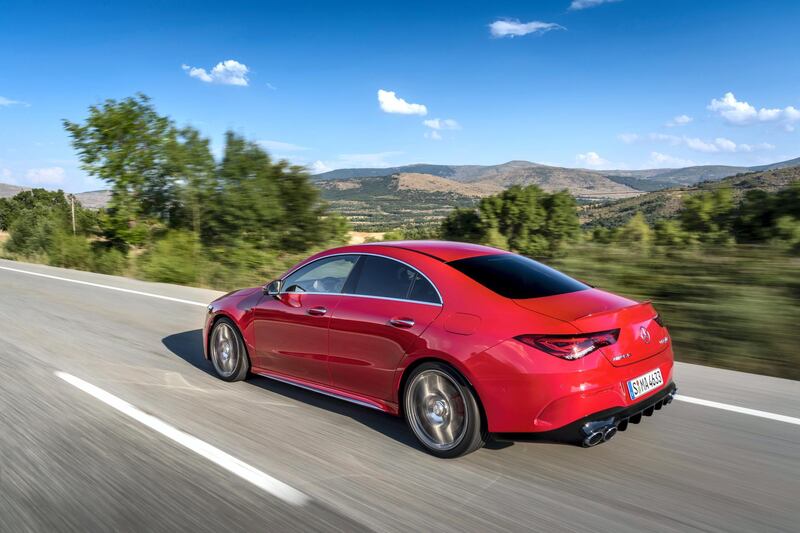 Mercedes-AMG CLA 45 S 4MATIC+;
jupiter red; Leather, two-tone – titanium gray pearl / black; Fuel consumption
combined: 8.3-8.1 l/100 km; Combined CO2 emissions: 189-186 g/km
//
Mercedes-AMG CLA 45 S 4MATIC+;
jupiter rot; Leder, titanium grau / schwarz; Kraftstoffverbrauch kombiniert: 8,3-8,1 l/100 km; CO2-Emissionen kombiniert: 189-186 g/km
