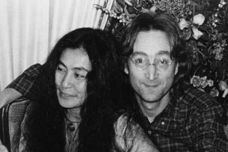 FILE - In this January 1977 file photo,Yoko Ono, center, and John Lennon, right, are shown with Allen Klein, president of ABKCO Industries Inc., and former Beatles manager. Former music manager Allen Klein, a no-holds-barred businessman who bulldozed his way into and out of deals with the Beatles and the Rolling Stones, has died, Saturday, July 4, 2009 in New York. (AP Photo, file)