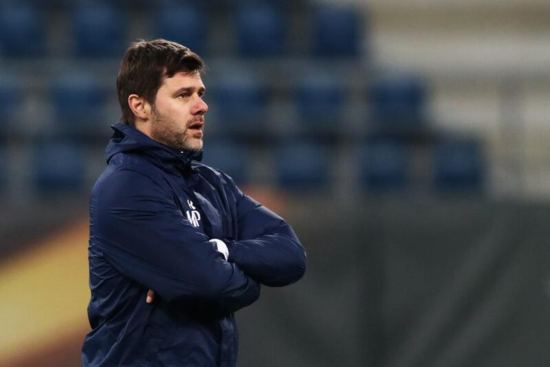 Tottenham Hotspur manager Mauricio Pochettino looks on during a training session. Dean Mouhtaropoulos / Getty Images