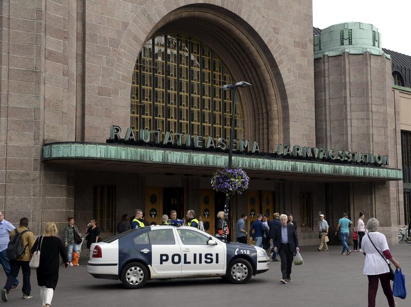 Finnish police patrol in front of the Central Railway Station, after stabbings in Turku, in Helsinki, Finland August 18, 2017. LEHTIKUVA/Linda Manner via REUTERS     ATTENTION EDITORS - THIS IMAGE WAS PROVIDED BY A THIRD PARTY. NOT FOR SALE FOR MARKETING OR ADVERTISING CAMPAIGNS. NO THIRD PARTY SALES. NOT FOR USE BY REUTERS THIRD PARTY DISTRIBUTORS. FINLAND OUT. NO COMMERCIAL OR EDITORIAL SALES IN FINLAND.