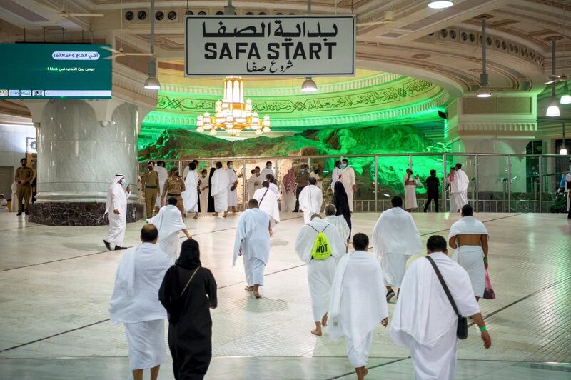 The first group of Muslims, allowed in the mosque compound by appointment, arrive at the Grand Mosque to perform Umrah. Courtesy General Presidency for the Affairs of the Grand Mosque and the Prophet's Mosque