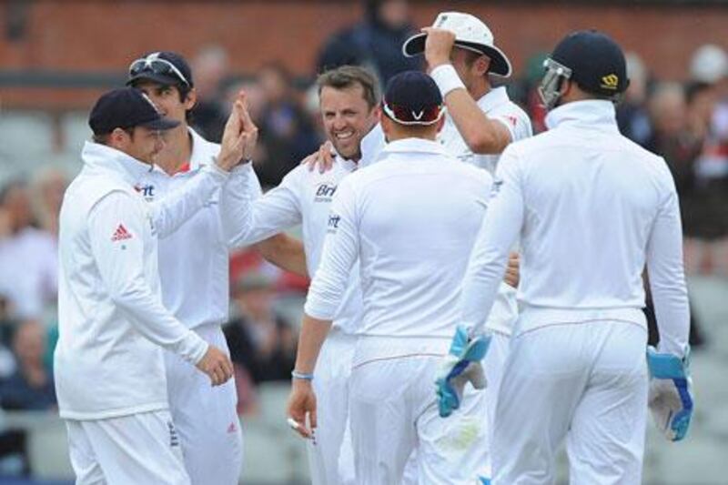 Shane Warne has called Graeme Swann and some of his fellow England cricketers arrogant despite Old Trafford draw.
