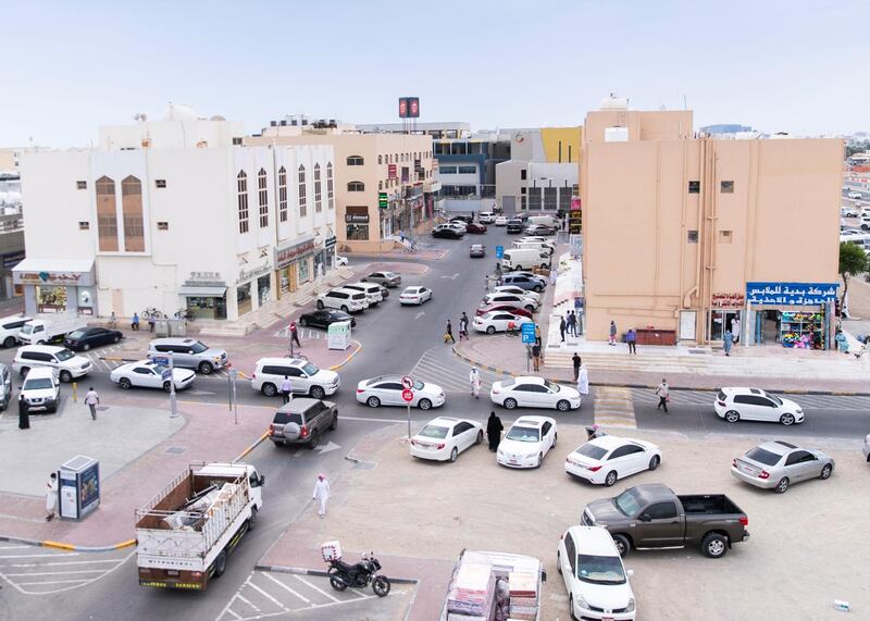 ABU DHABI, UNITED ARAB EMIRATES. 2- MAY 2020.
Baniyas neighborhood busy with customers shopping for Eid Al Fitr.
(Photo: Reem Mohammed/The National)

Reporter:
Section: